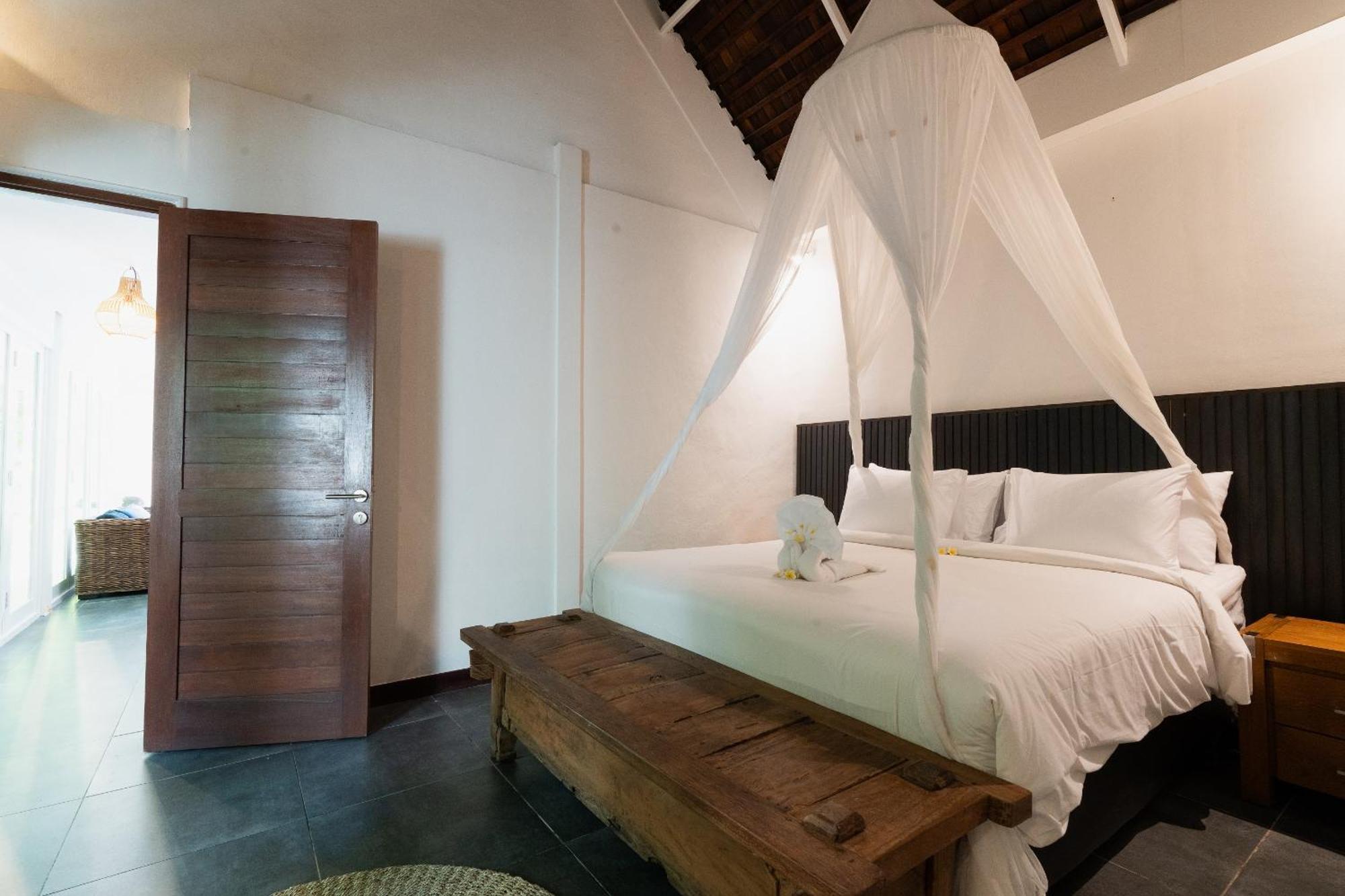 Hotel The Gardens Seminyak Exterior foto